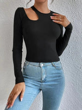 SOLID RIB CUT OUT TEE